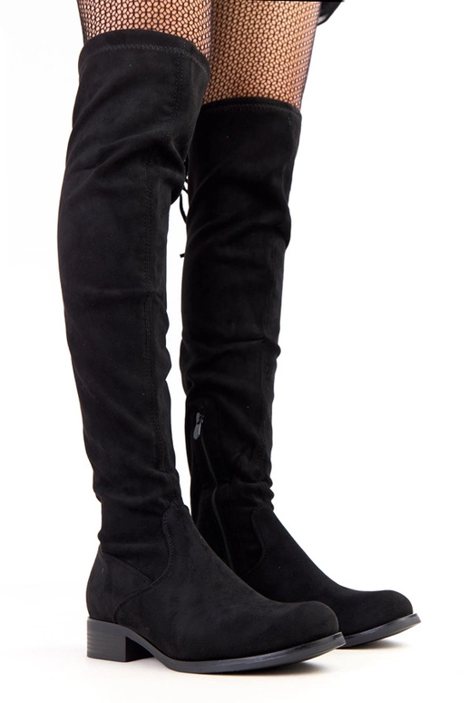 Stivali lunghi neri con suola piatta...