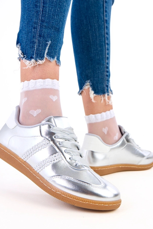 Sneakers argento da donna con lacci...