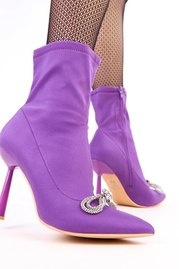 Stivaletti satinati viola con fiocco di zirconi Bellana