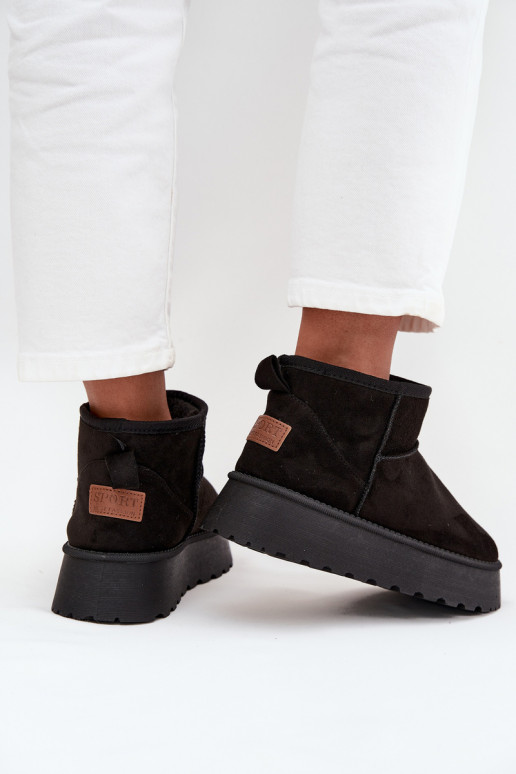 Stivali da neve Femminile con una piattaforma colore nero Celyra