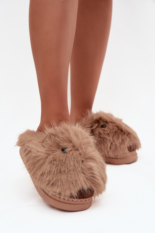 con una pelliccia Kapice Femminile Kapibary colore kaki Pravelle