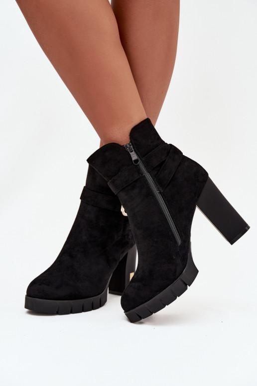 riscaldamento Stivali da donna con fibbie colore nero Nolivira