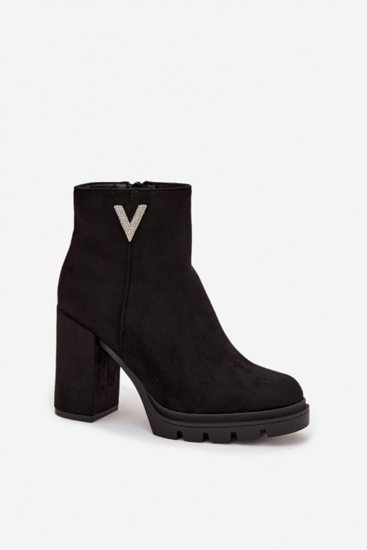 Stivali da donna riscaldamento con i tacchi Con decorazioni Detalem colore nero Briella