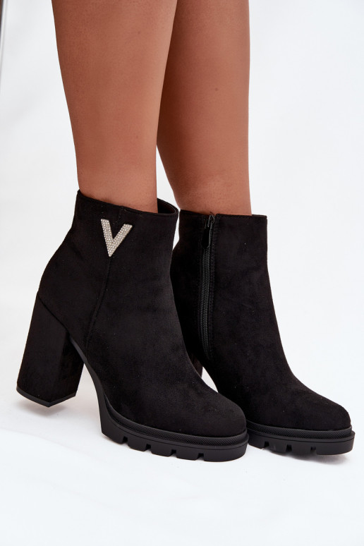 Stivali da donna riscaldamento con i tacchi Con decorazioni Detalem colore nero Briella