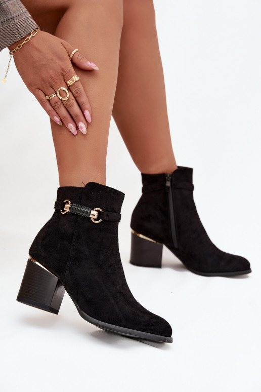 Stivali da donna riscaldamento con i tacchi con tacchi decorati colore nero Galissa