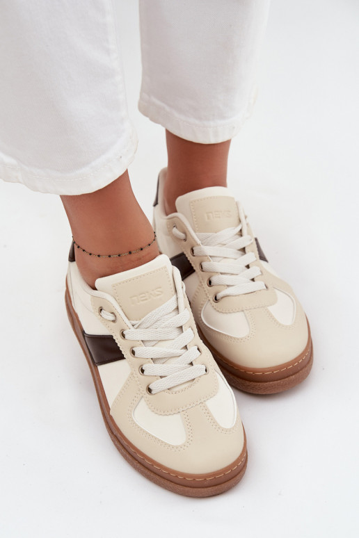 Scarpe modello sneakers Femminile con una piattaforma beige Galivina