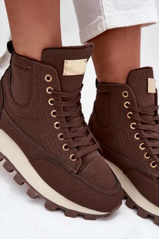 riscaldamento scarpe Femminile con una piattaforma colore marrone Deverivira