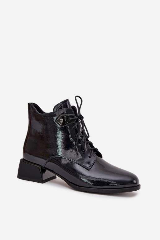 Pelle con effetto vernice Stivali da donna Klocke Artiker 57C1117 colore nero Pelle con effetto vernice Stivali da donna Klocke Artiker 57C1117 colore nero