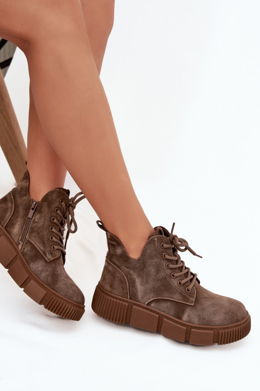 dalla pelle scamosciata scarpe con tacco basso da donna con una piattaforma Big Star SS274594 beige