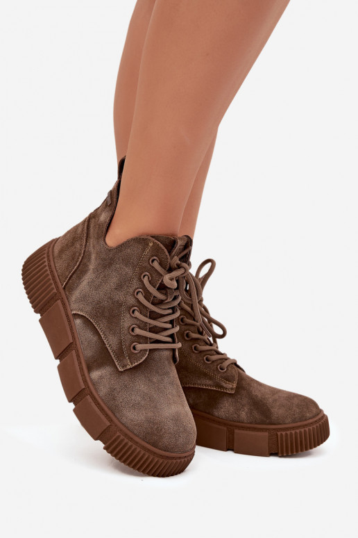 dalla pelle scamosciata scarpe con tacco basso da donna con una piattaforma Big Star SS274594 beige