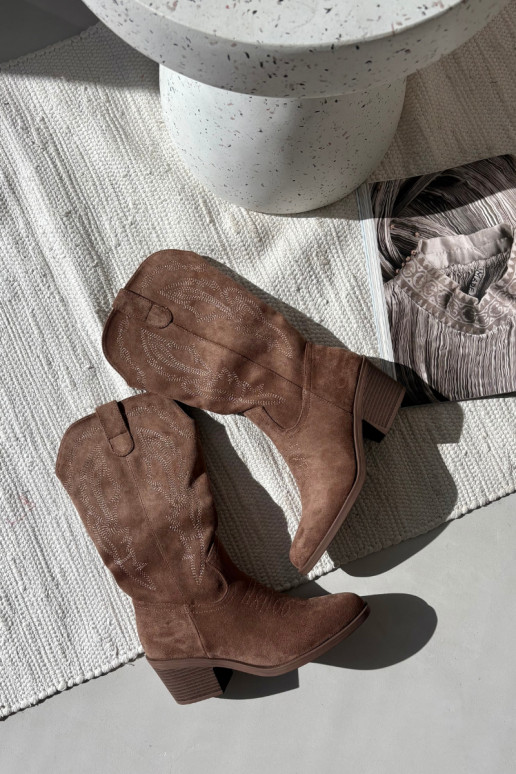 Stivali lunghi da donna in stile cowboy con tacco riscaldati Vinceza 16508 color sabbia Stivali lunghi da donna in stile cowboy con tacco riscaldati Vinceza 16508 color sabbia