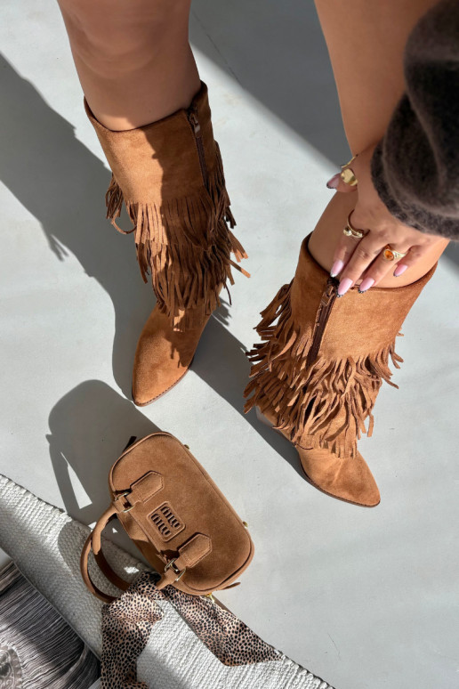 Stivali alti in stile cowboy foderati da donna con frange color marrone Brivina Stivali alti in stile cowboy foderati da donna con frange color marrone Brivina