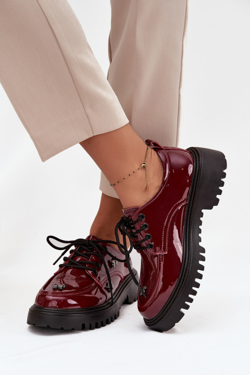 con effetto vernice Pelle scarpe FemminilePrzypinkami Artiker 57C0336 Borgogna