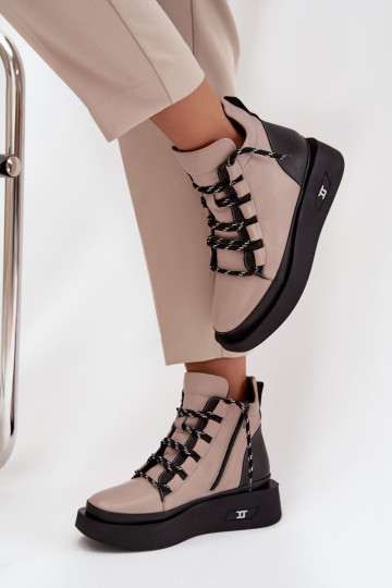 Pelle Stivali da donna con una piattaforma riscaldamento Artiker 55C0884 beige