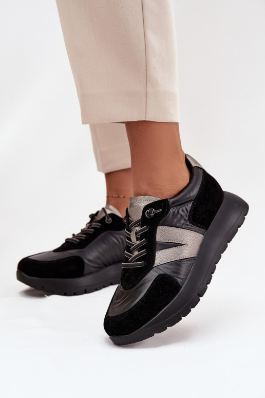 Scarpe modello sneakers Femminile con una piattaforma Vinceza 58561 colore nero