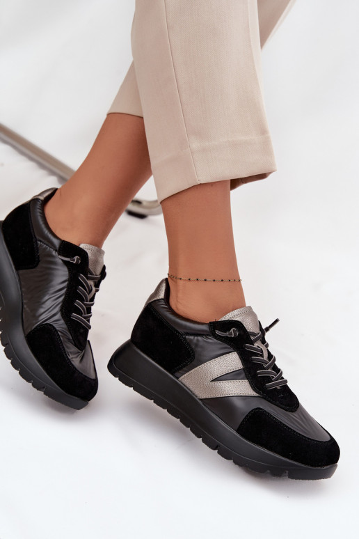 Scarpe modello sneakers Femminile con una piattaforma Vinceza 58561 colore nero