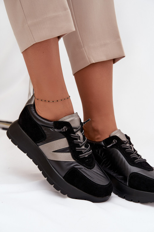 Scarpe modello sneakers Femminile con una piattaforma Vinceza 58561 colore nero