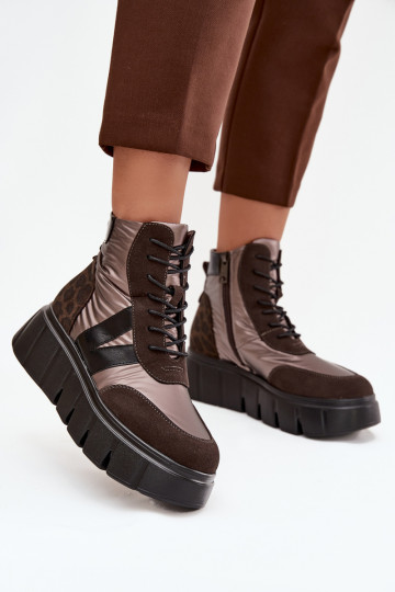 Stivali da donna riscaldamento con una piattaforma Vinceza 58562 colore marrone