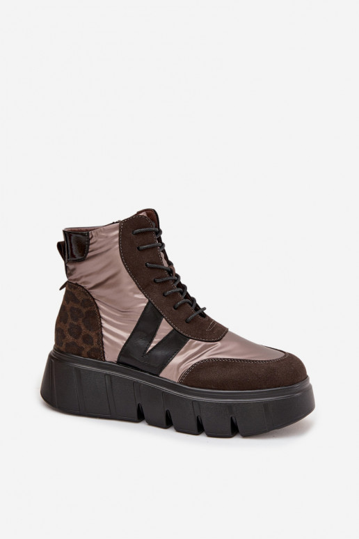 Stivali da donna riscaldamento con una piattaforma Vinceza 58562 colore marrone