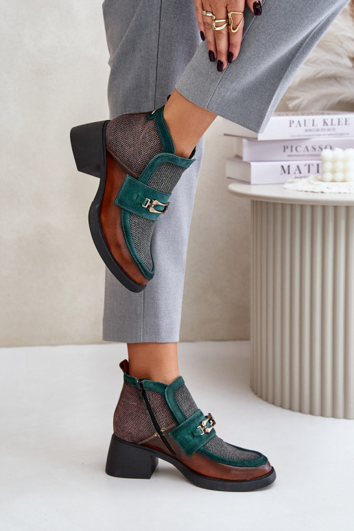 Pelle Stivali da donna Su tacchi enormi con ornamenti Deveciejka A6747-29 marrone-colore verde Pelle Stivali da donna Su tacchi enormi con ornamenti Deveciejka A6747-29 marrone-colore verde
