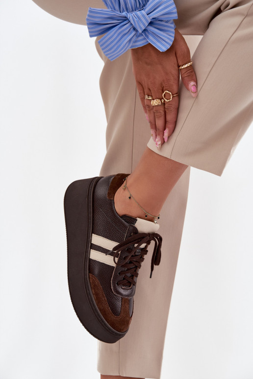 Pelle Scarpe modello sneakers Femminile con una piattaforma Zazoo 3775 CzekoladoAe