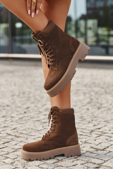 Stivali da donna in suede con lacci marroni Big Star SS274792