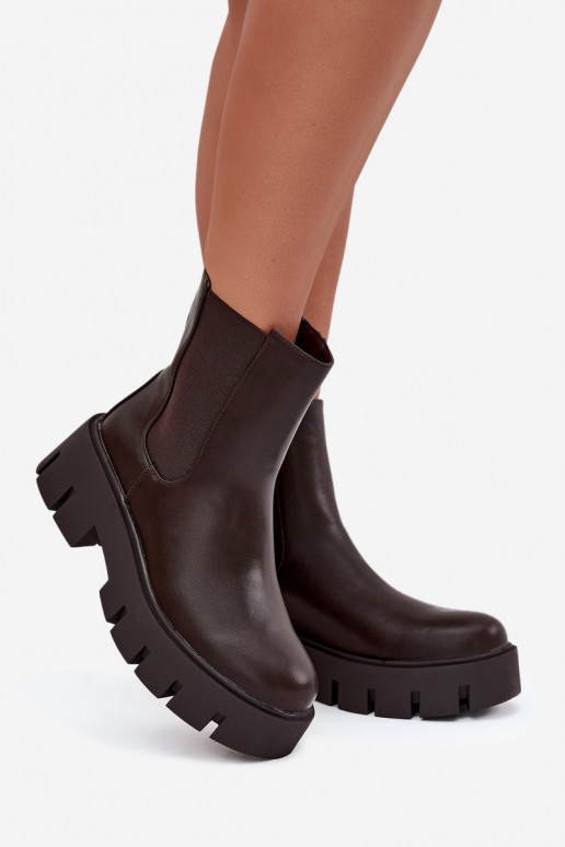 Stivaletti da donna stilosi e imbottiti in ecopelle marrone scuro "Fivienne" Stivaletti da donna stilosi e imbottiti in ecopelle marrone scuro "Fivienne"