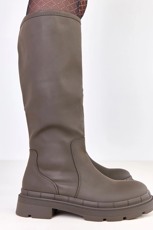 Stivali verdi opachi in pelle... Stivali verdi opachi in pelle...