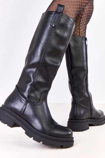 Stivali neri in pelle... 2