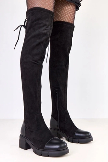 Stivali neri in suede... 2