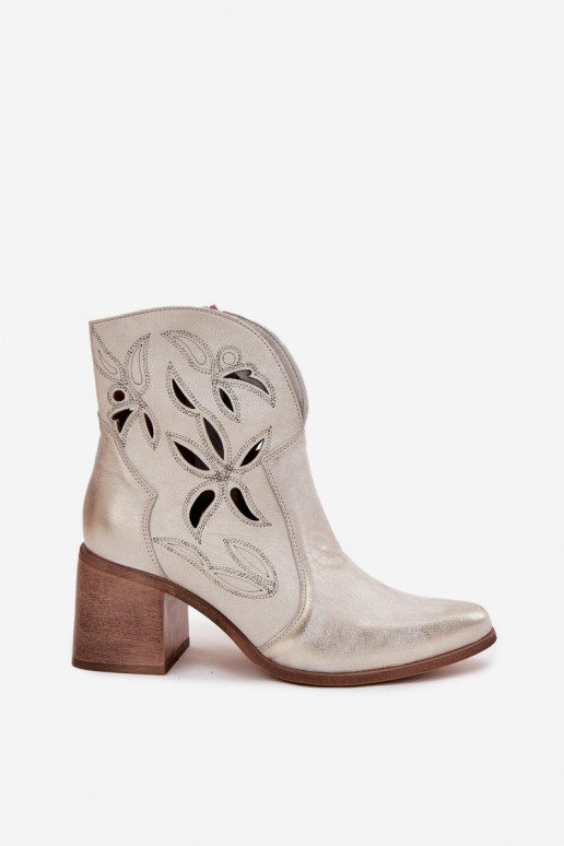 Stivali da donna con elementi traforatiAbilitatoturalnej Skóry con i tacchi Zazoo 3690 colore dorato Przecierany