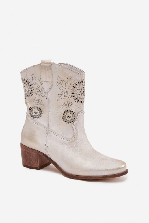 dalla pelle scamosciata Pelle Stivali da donna con elementi traforati con i tacchi Zazoo 3844 colore dorato Przecierany