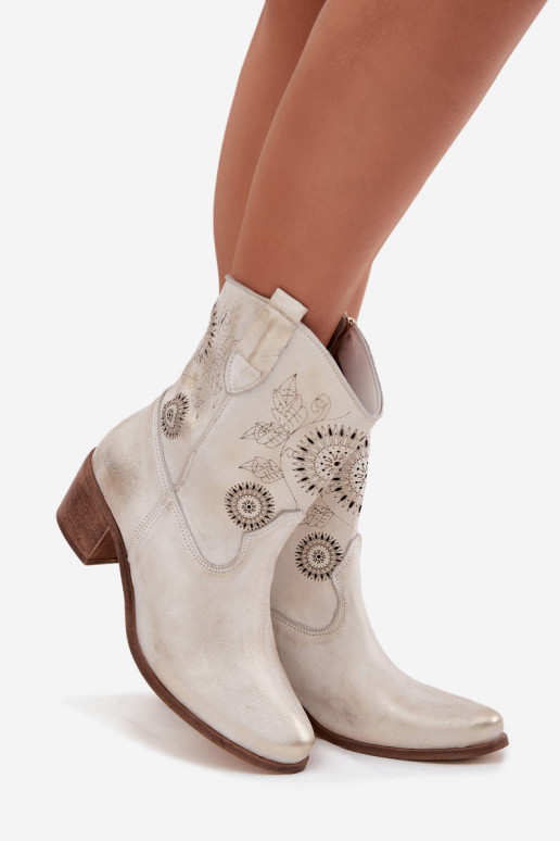 dalla pelle scamosciata Pelle Stivali da donna con elementi traforati con i tacchi Zazoo 3844 colore dorato Przecierany