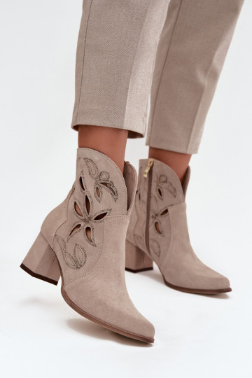 Pelle scamosciata traforata Stivali da donna Zazoo 3647 colore cappuccino