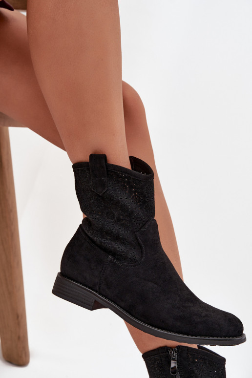 Stivali da donna con tacchi larghi con elementi traforati S.Barski HY52-530 colore nero