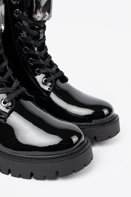 con effetto vernice allacciato Scarpe da donna colore nero con effetto vernice allacciato Scarpe da donna colore nero