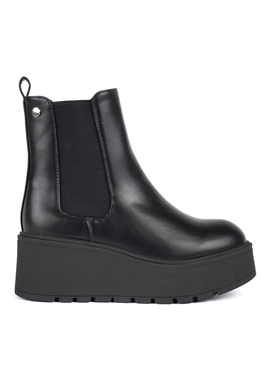 colore nero Scarpe da donna su un cuneo