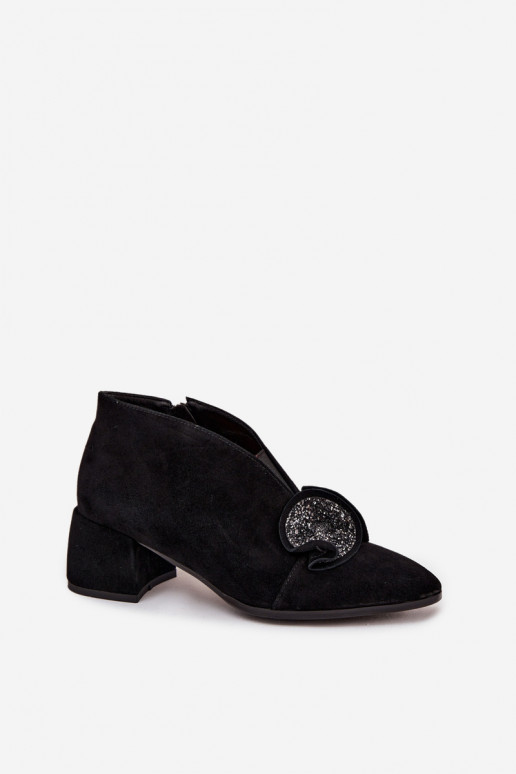 Pelle Scarpe scamosciate Femminile con i tacchi con ornamenti D&A MR52-182 colore nero