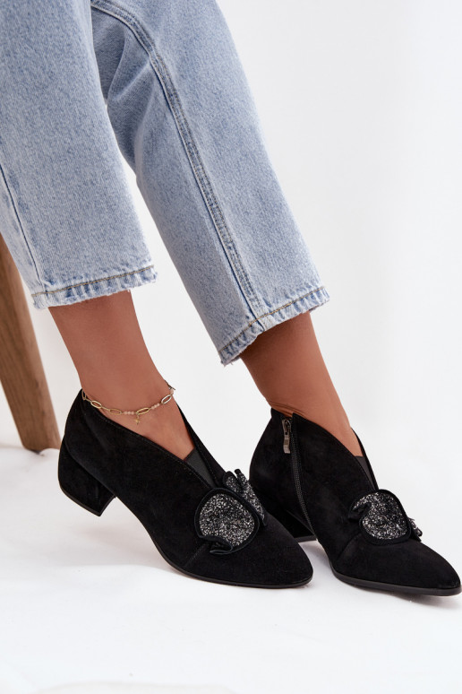 Pelle Scarpe scamosciate Femminile con i tacchi con ornamenti D&A MR52-182 colore nero