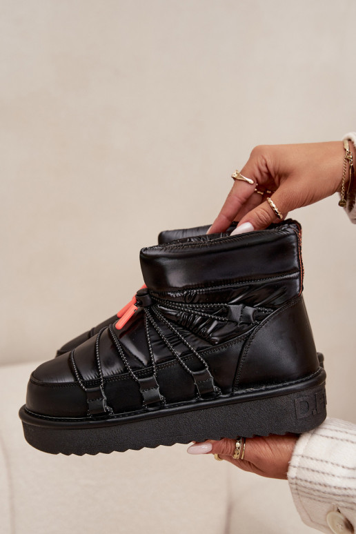 Stivali da neve Femminile con una piattaforma D.Franklin DFSH370020 colore nero