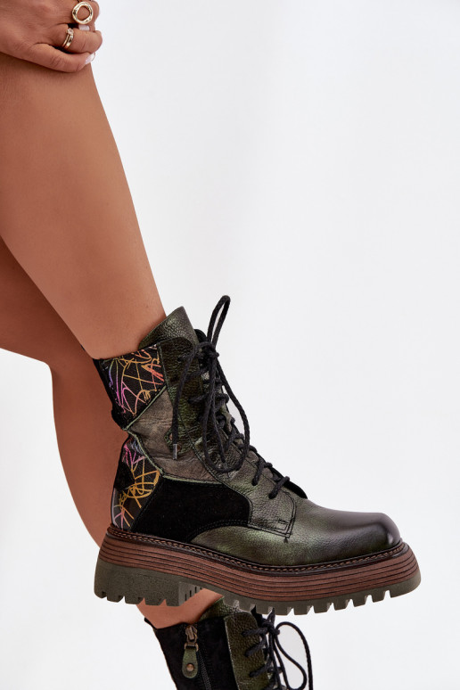 Pelle Stivaletti da lavoro Femminile con una piattaforma Deveciejka 07104-09 colore kaki