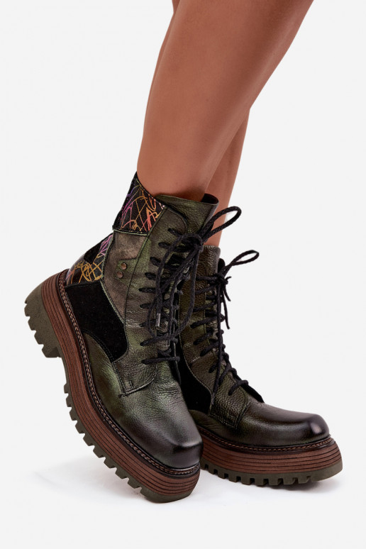 Pelle Stivaletti da lavoro Femminile con una piattaforma Deveciejka 07104-09 colore kaki