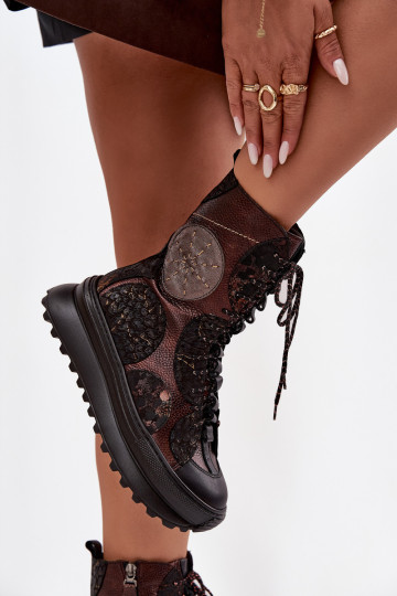 Pelle Stivali con una piattaforma riscaldamento Deveciejka 06565-02 marrone-colore dorato