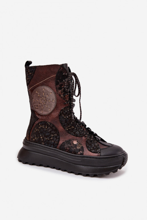 Pelle Stivali con una piattaforma riscaldamento Deveciejka 06565-02 marrone-colore dorato