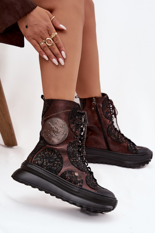 Pelle Stivali con una piattaforma riscaldamento Deveciejka 06565-02 marrone-colore dorato