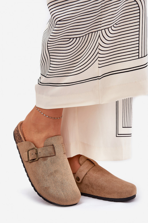 Pantofole Zoccoli Femminile i con una piattaforma con fibbie colore kaki Selio