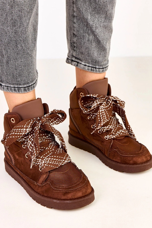 Scarpe sportive alte color marrone...