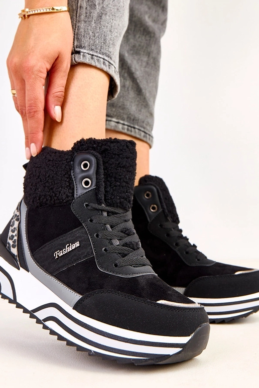 Scarpe sportive alte nere e calde con...