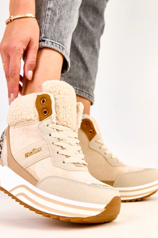 Scarpe sportive alte color sabbia e...