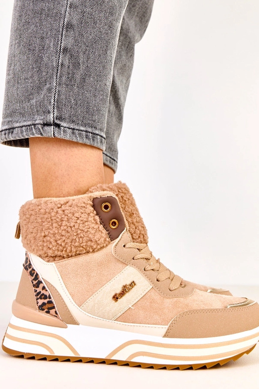 Scarpe sportive alte color sabbia...